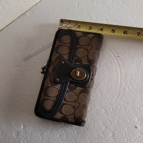 Coach Wallet - Picture 5 of 6